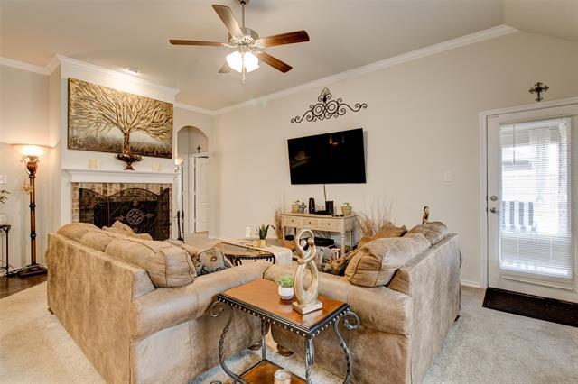 Building Photo - 531 Sydney St