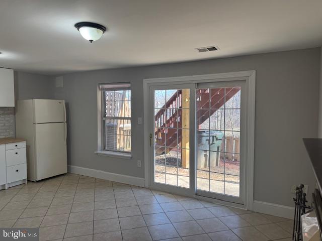 Building Photo - 15661 Montview Dr