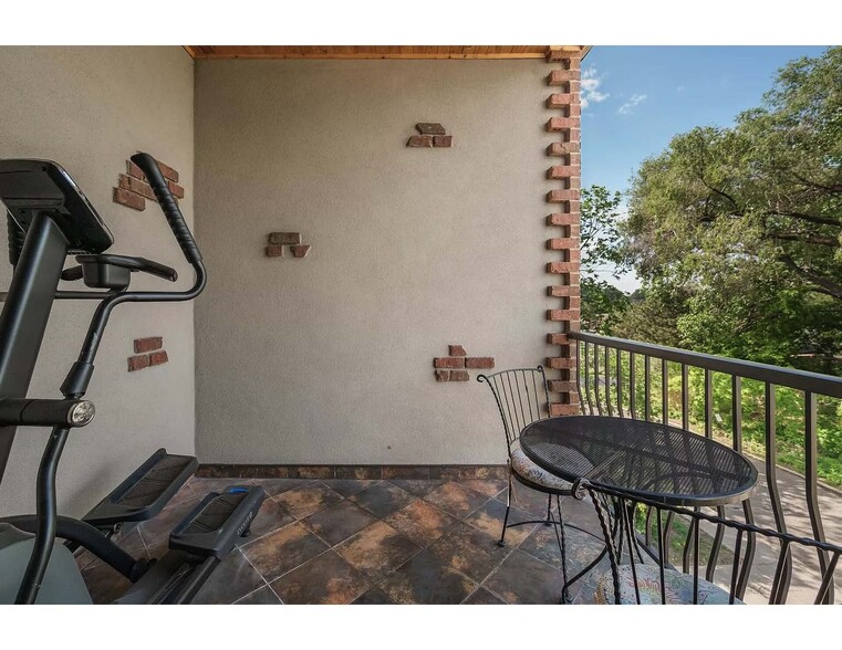West facing balcony entrance - 3125 Inglewood Ave S