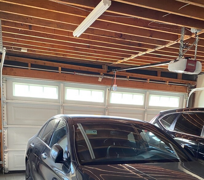 Building Photo - 6288 Dover St