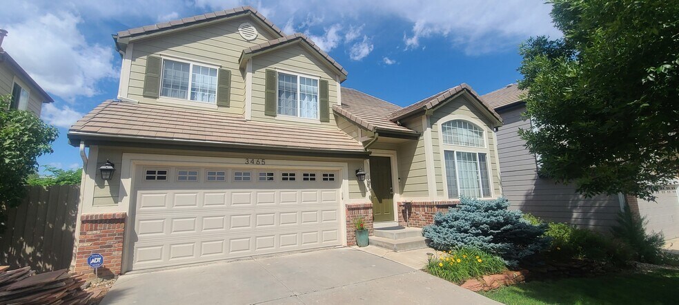 Building Photo - 3465 Castle Peak Ave