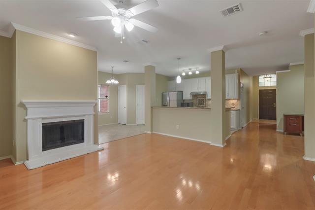 Building Photo - 701 Bella Vista Dr