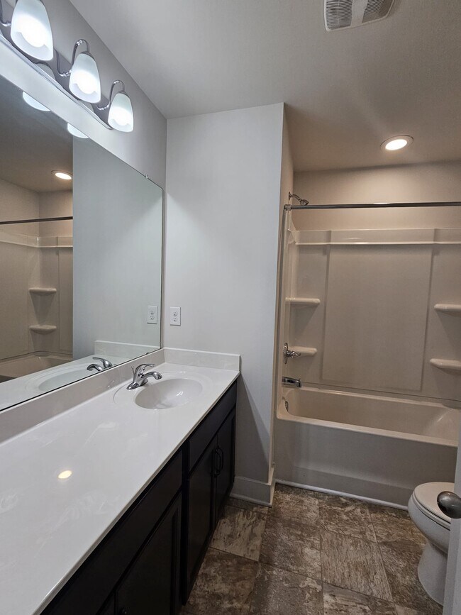 Building Photo - 114 Lerner Ct