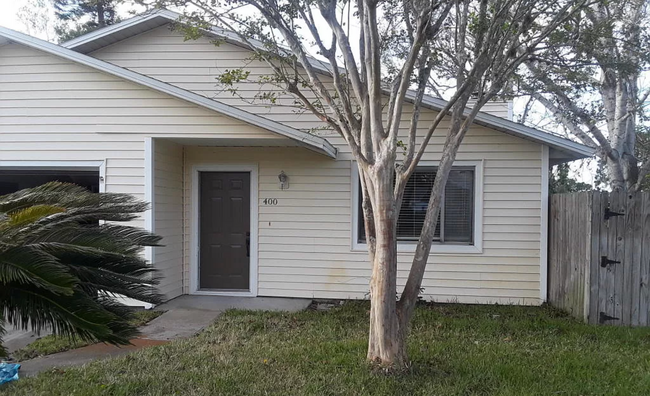 Building Photo - 400 Plumosa Ave