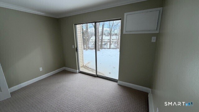 Building Photo - 8 Rose Ln