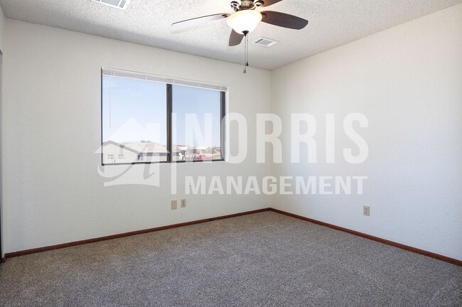 Building Photo - 15054 S Yava Rd