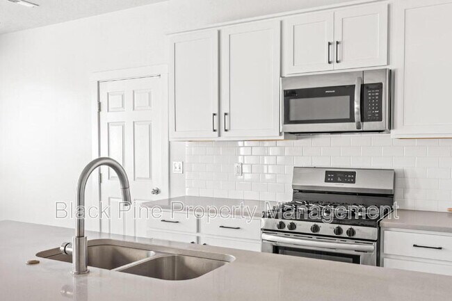 Building Photo - 4443 W Sunny Cove St