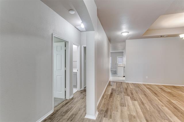 Building Photo - 9705 Hedge Bell Dr