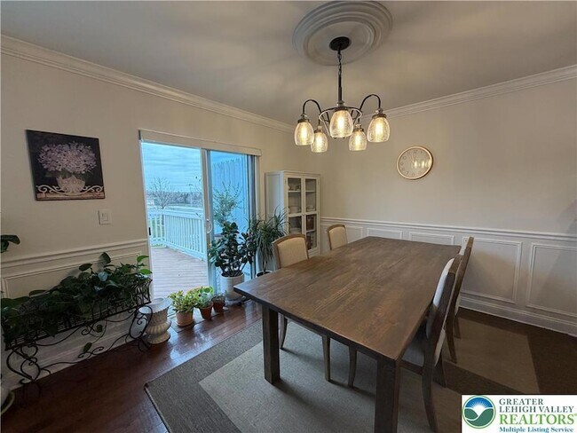 Building Photo - 7109 Hunt Dr