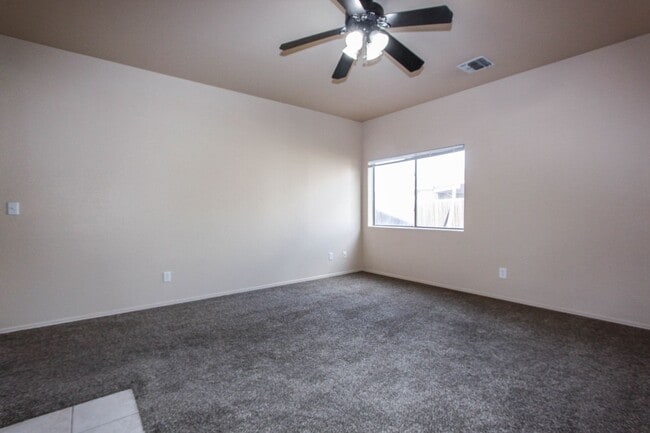 Building Photo - 4400 N Phillip Dr