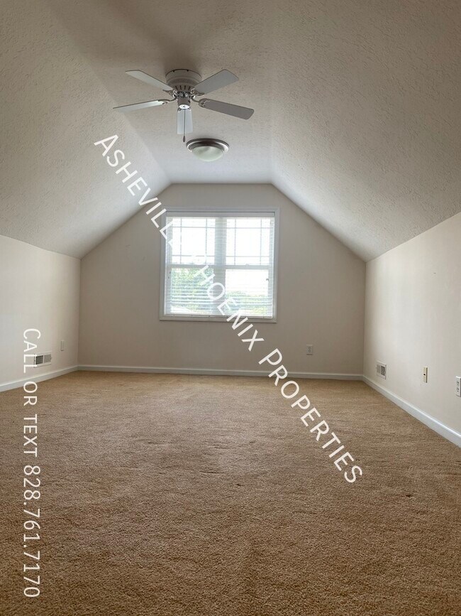 Building Photo - 41 Sunview Cir