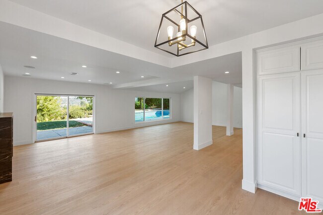 Building Photo - 4344 Gayle Dr