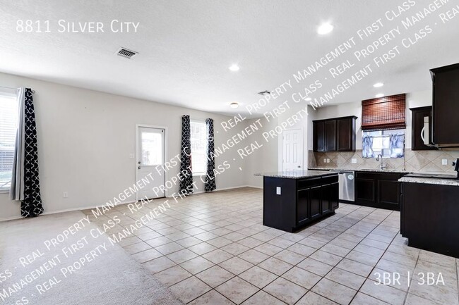 Building Photo - 8811 Silver City