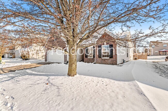 Building Photo - Schedule your showing today!