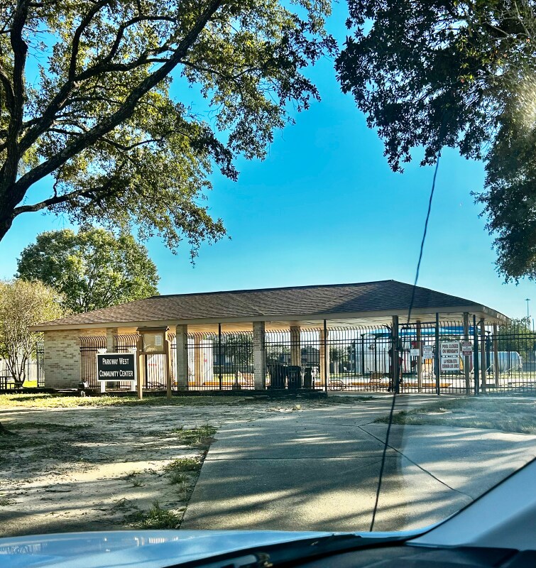 Building Photo - 1619 Bugle Run Dr