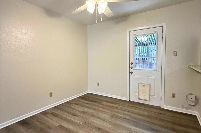 Building Photo - 8421 Fathom Cir