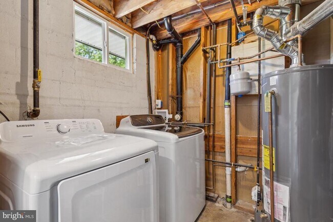 Building Photo - 15108 Calexico Ln