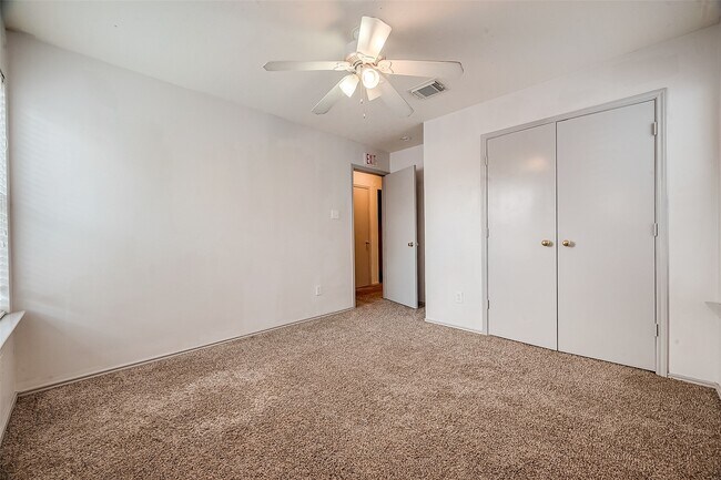 Building Photo - 2810 Austin St