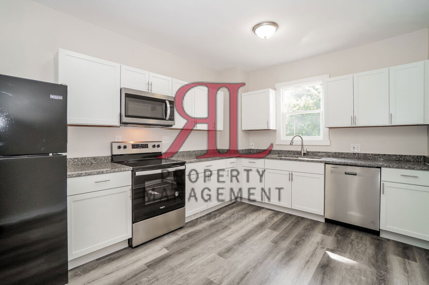 Building Photo - 235 W Church St