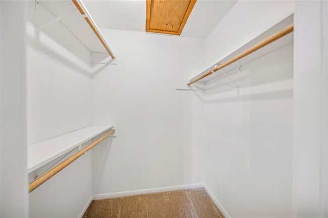 Building Photo - 5711 Sugar Hill Dr