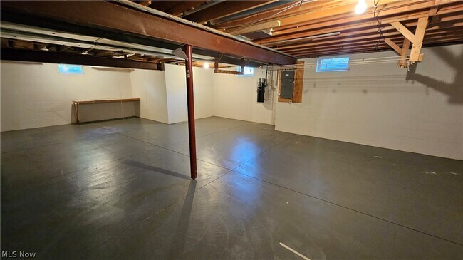 Building Photo - 7235 Dursley Ct