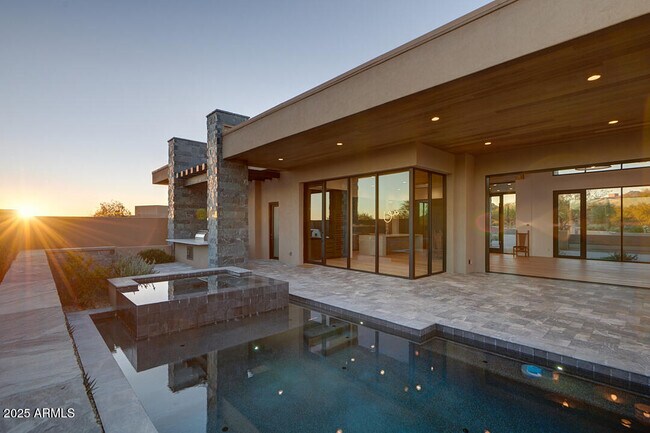 Building Photo - 10249 E Joy Ranch Rd