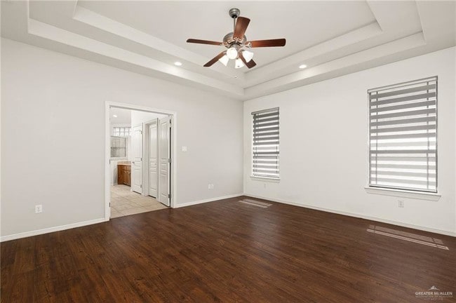 Building Photo - 3307 Santa Iliana