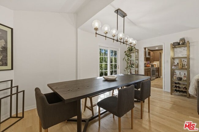 Building Photo - 5208 Woodman Ave