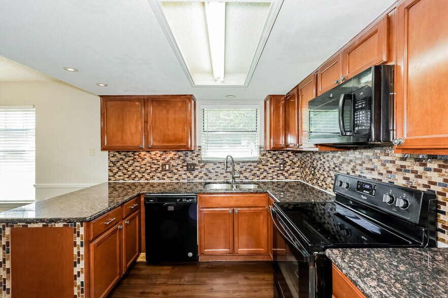 Building Photo - 1224 Nicole Way