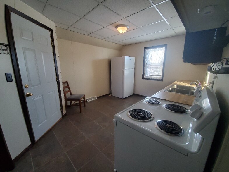 Building Photo - 243 Park Ave