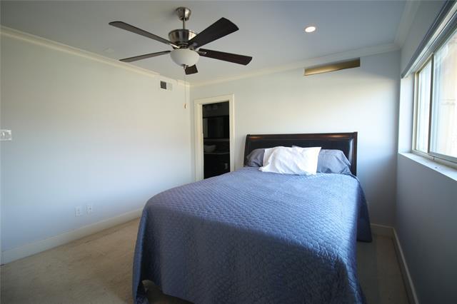 Building Photo - 4021 Cole Ave