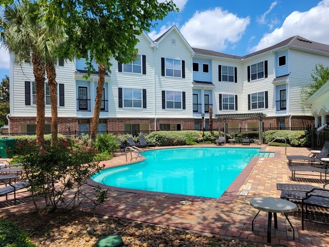 Building Photo - 9200 Westheimer Rd