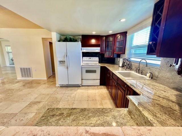 Building Photo - 9611 Towanda Ln