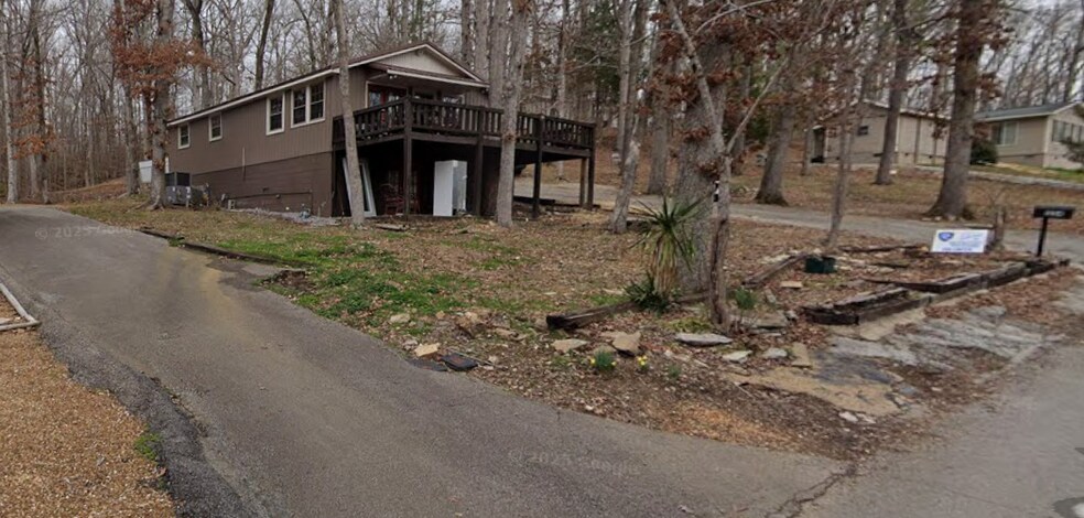 Building Photo - 1204 Lost Creek Boat Dock Rd