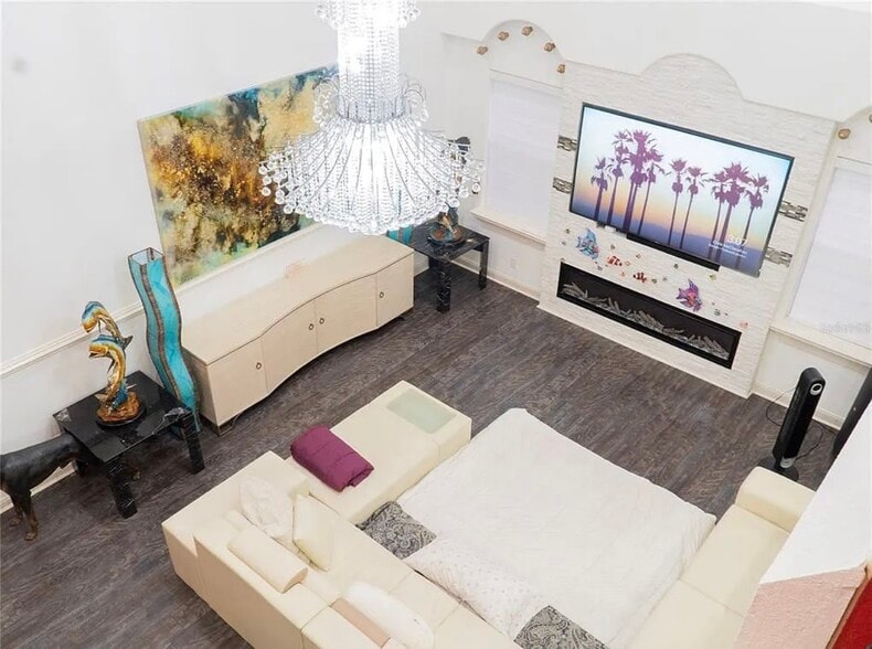 View of living room - 1304 Ocoee Apopka Rd