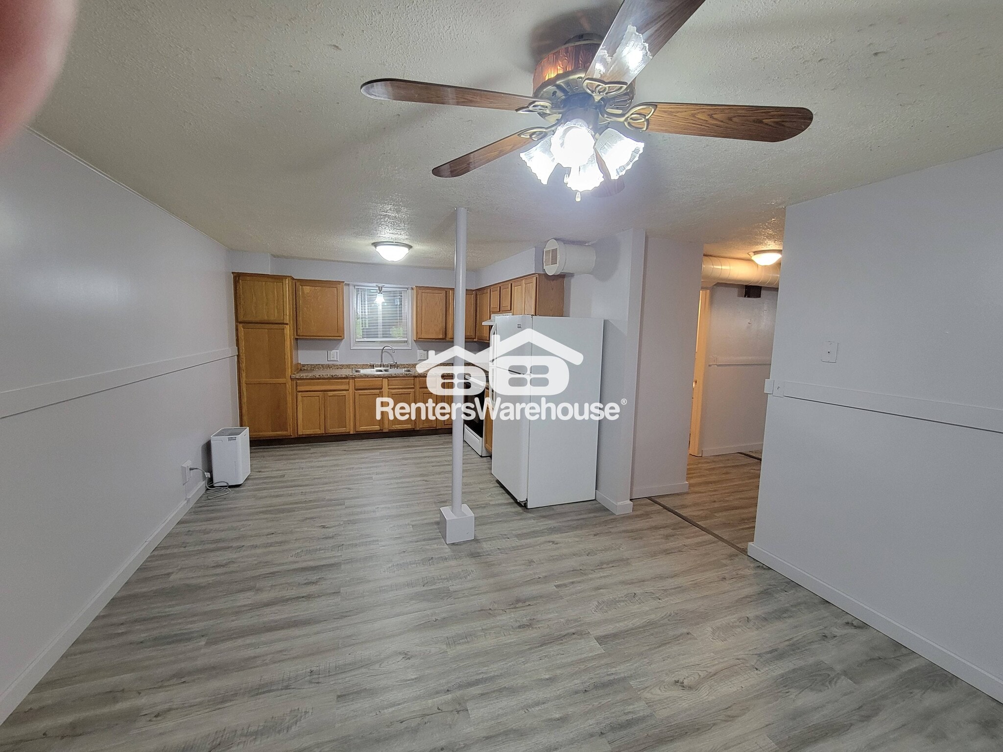 Building Photo - 605 Mosher Ave