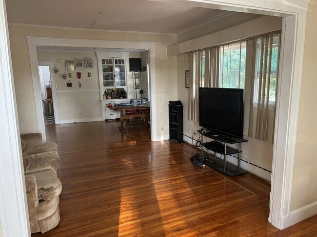 Building Photo - 175 Coleman St