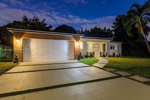 Building Photo - 256 NW 78th Ter