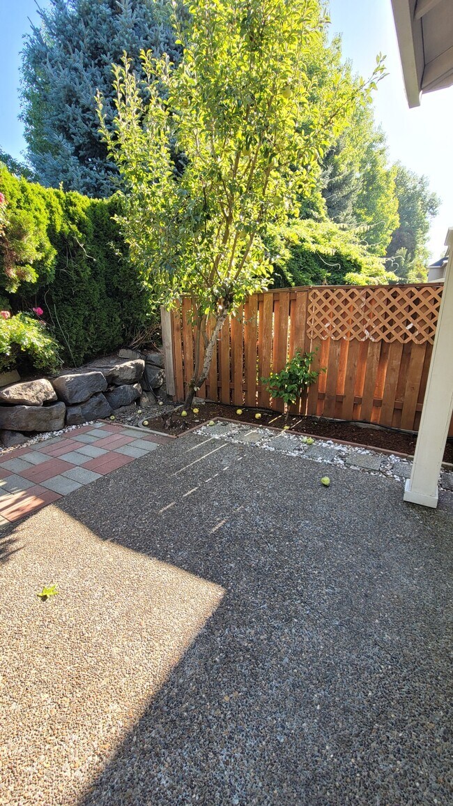 Building Photo - 17077 NW Elk Run Dr