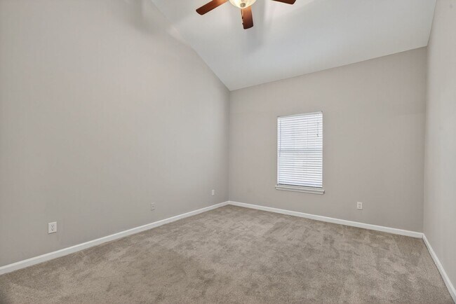 Building Photo - Available for Rent Now! Beautiful 2-Bedroom, 2-Bath Condo in a Prime Location!
