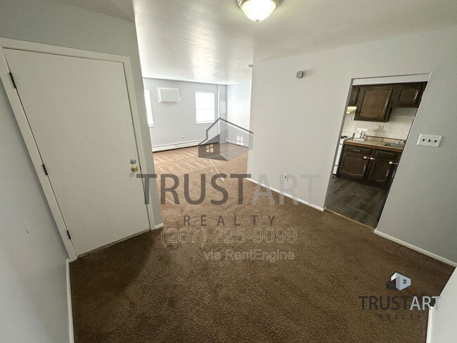 Building Photo - 6022 Hegerman St