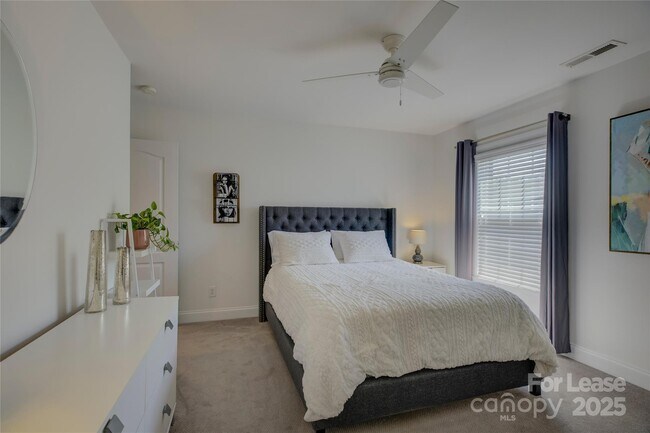 Building Photo - 9810 Daufuskie Dr