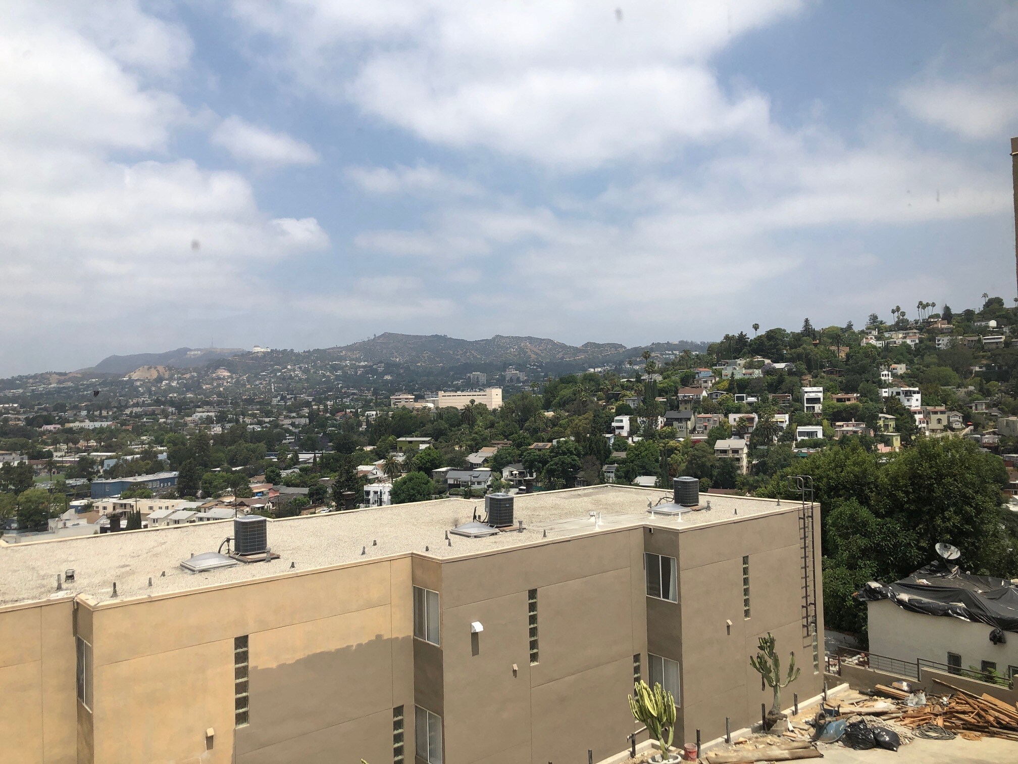 Building Photo - 1733 Lucile Ave