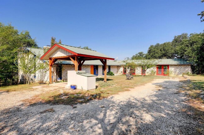 Building Photo - 445 Bendigo Ln