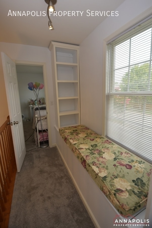 Building Photo - 307 Mainsail Dr