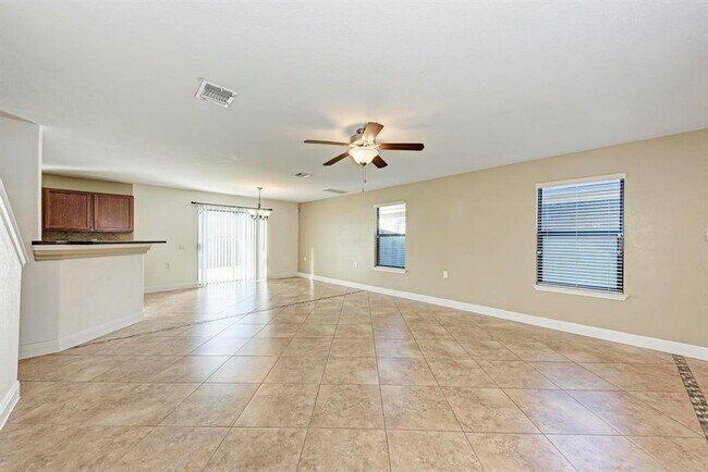 Building Photo - 8824 Edmundsbury Dr