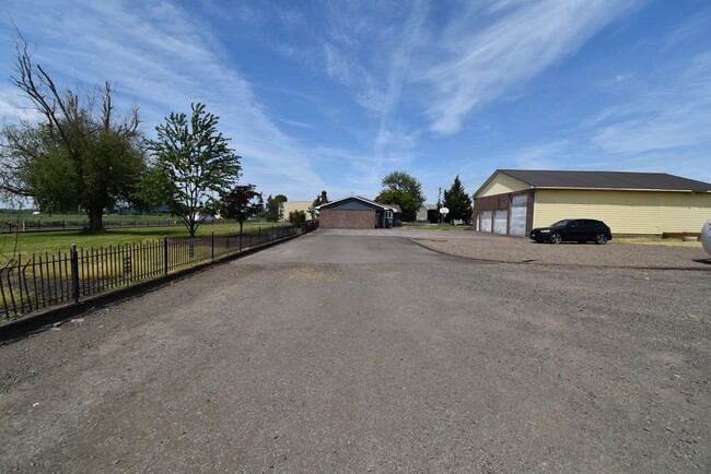Building Photo - Spacious home on acreage and a Dairy Farm