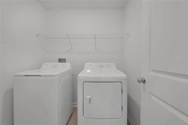 Building Photo - 3853 Corsican Ln