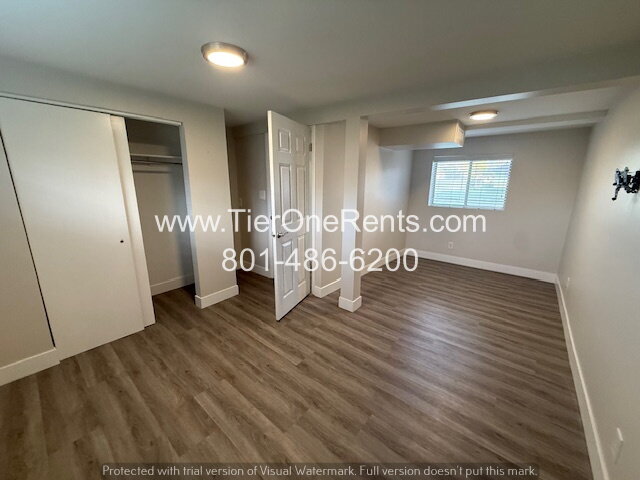 Building Photo - NO DEPOSIT option available for qualified renters!