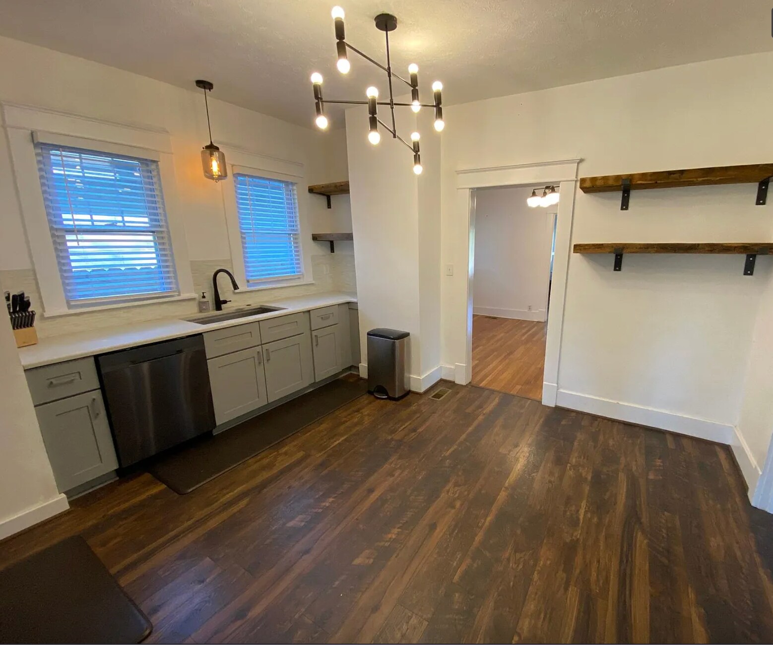 Building Photo - 1212-C McChesney Ave